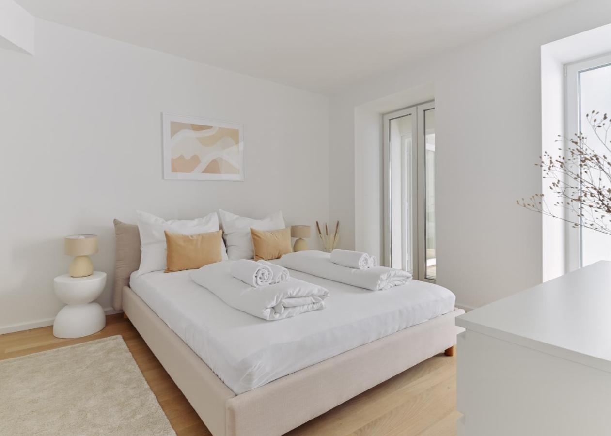 Stylish & Modern - Private Garden & Free Parking Apartment Wien